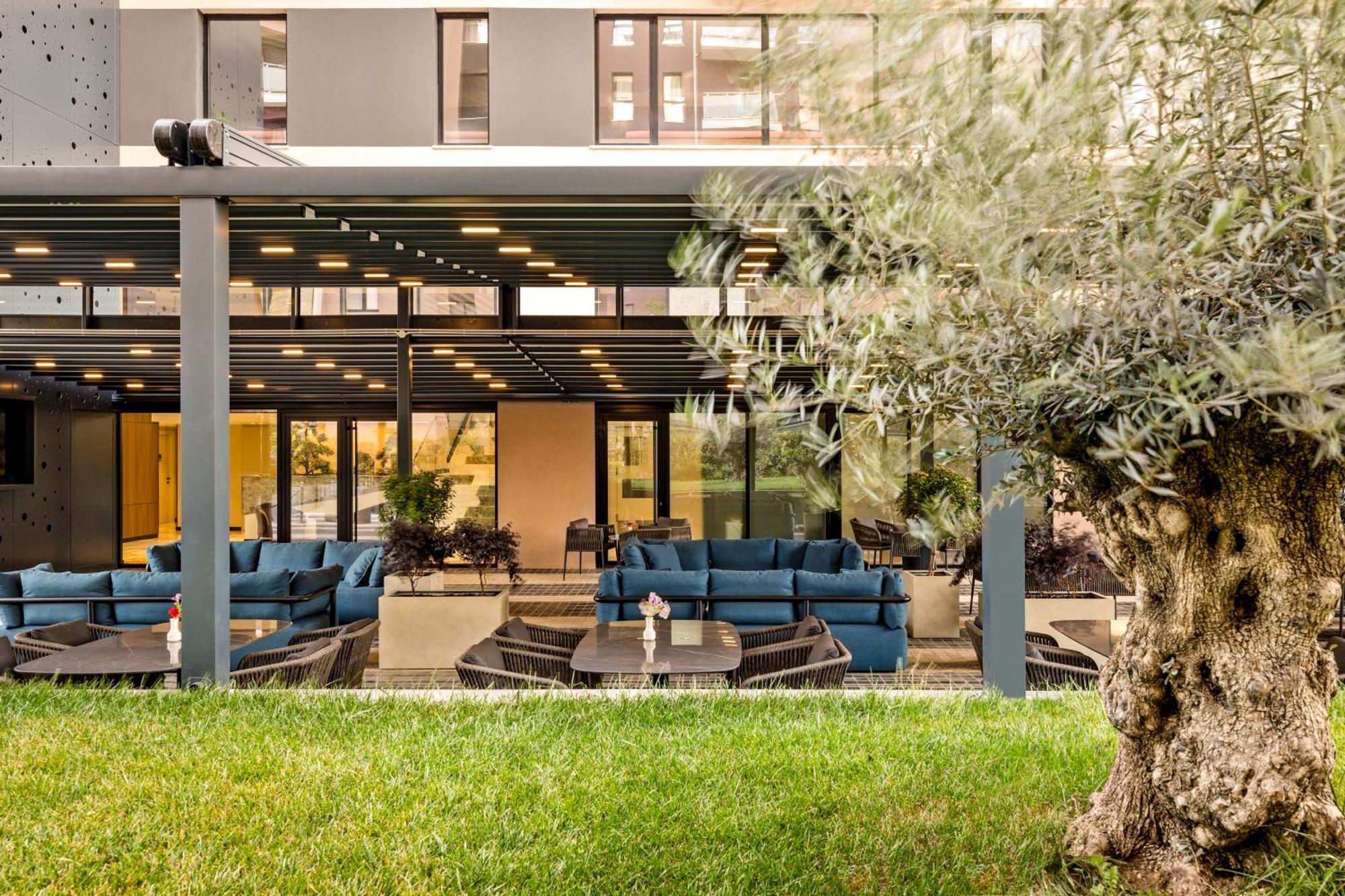 Mercure Tirana Exteriör bild
